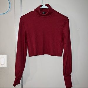 Forever 21 long sleeve crop top , size S